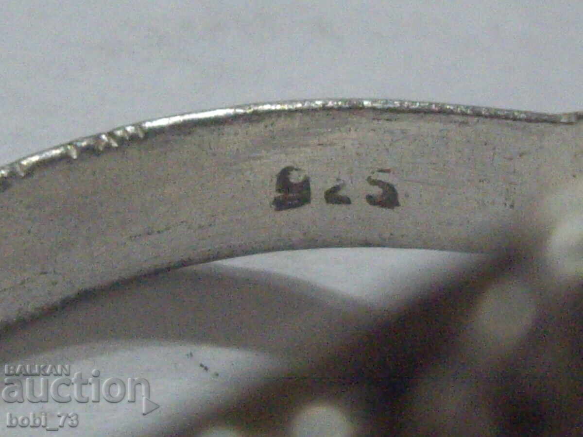 Παράδοση Μεγάλο ασημένιο δαχτυλίδι με μεγάλο πέτρα