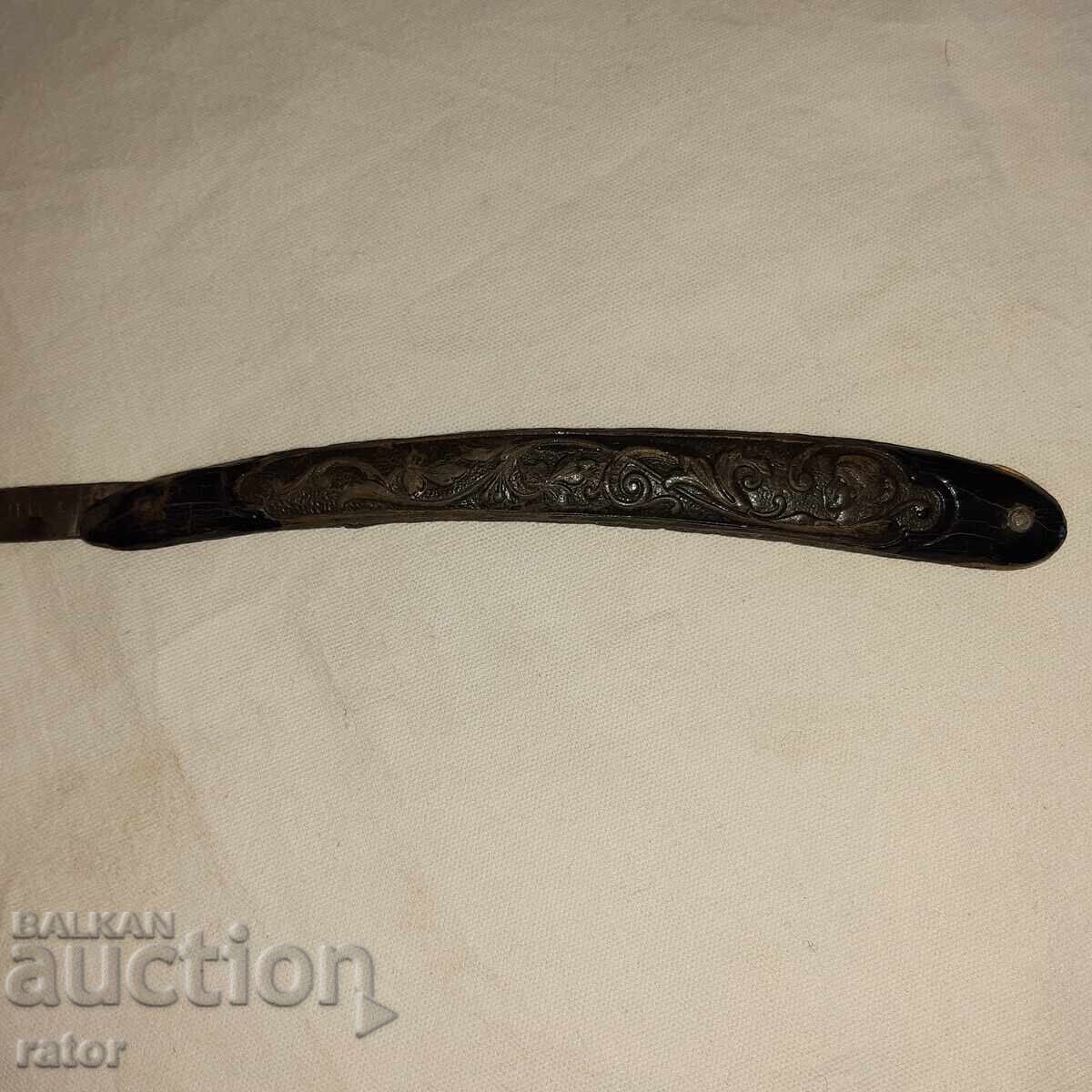 Παράδοση Παλιά ξυριστική μηχανή SHEFFIELD με εξάρτημα