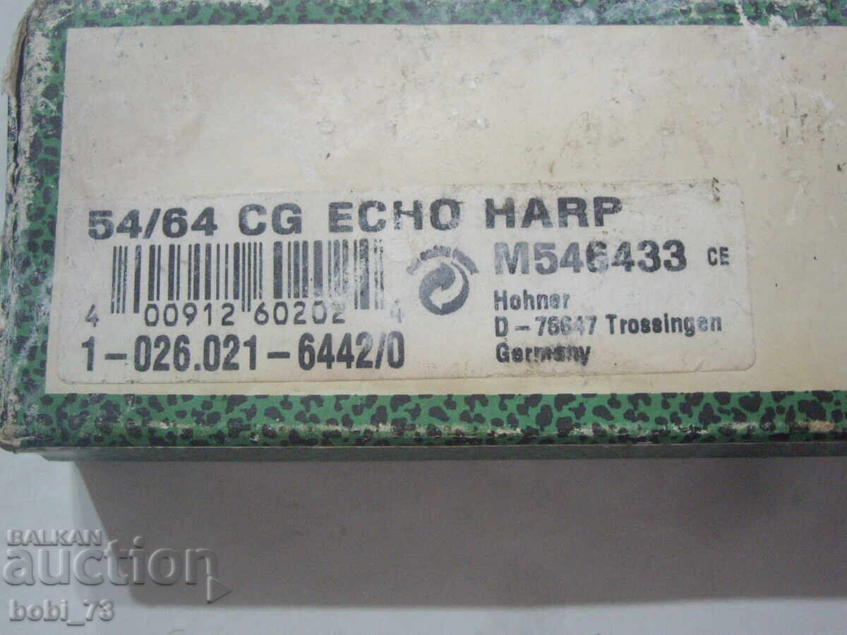 Auction Old accordion in its original packaging Auction Old accordion in its original packaging