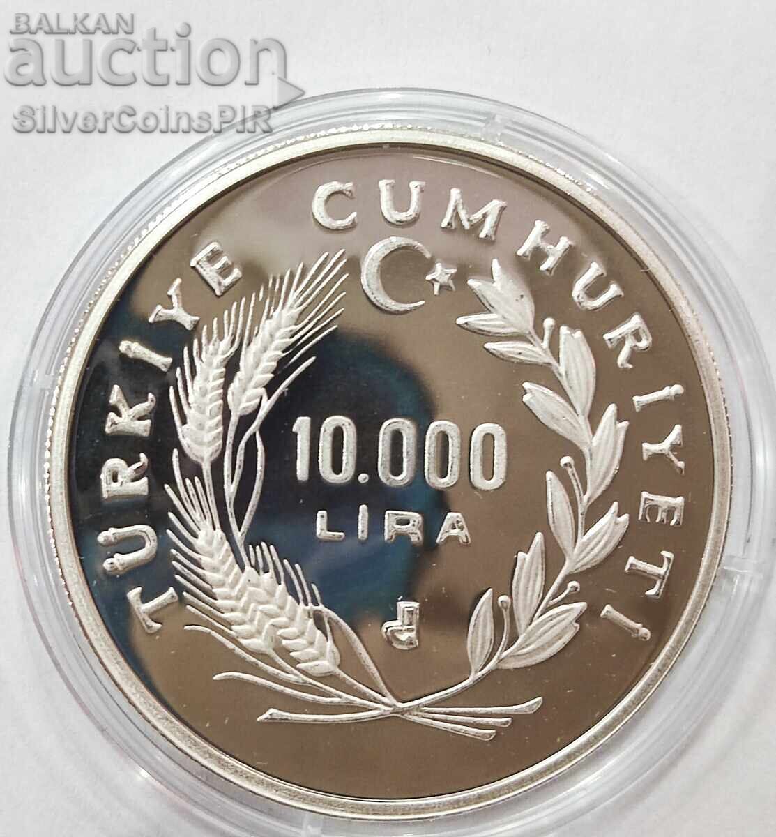 Delivery of Silver 10,000 Lira Football 1986 Turkey Delivery of Silver 10,000 Lira Football 1986 Turkey