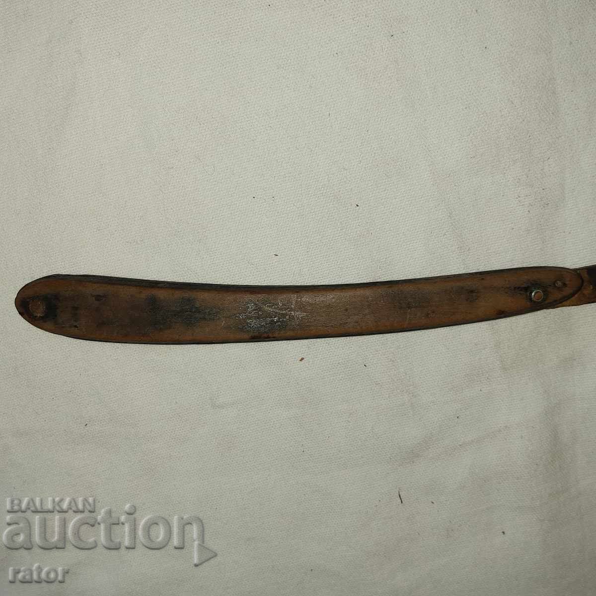 Delivery of Old razor