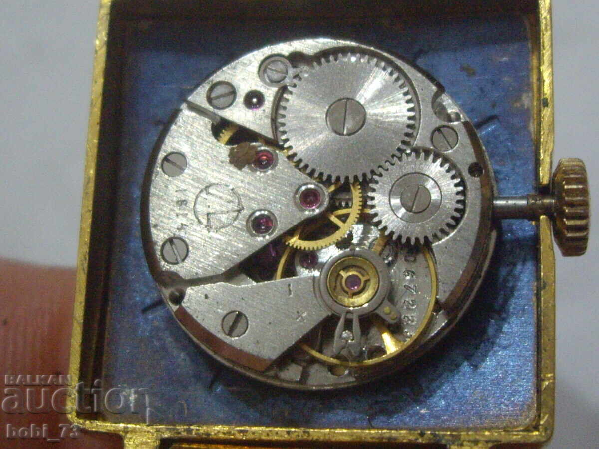 Old gold plated ladies watch. - 5