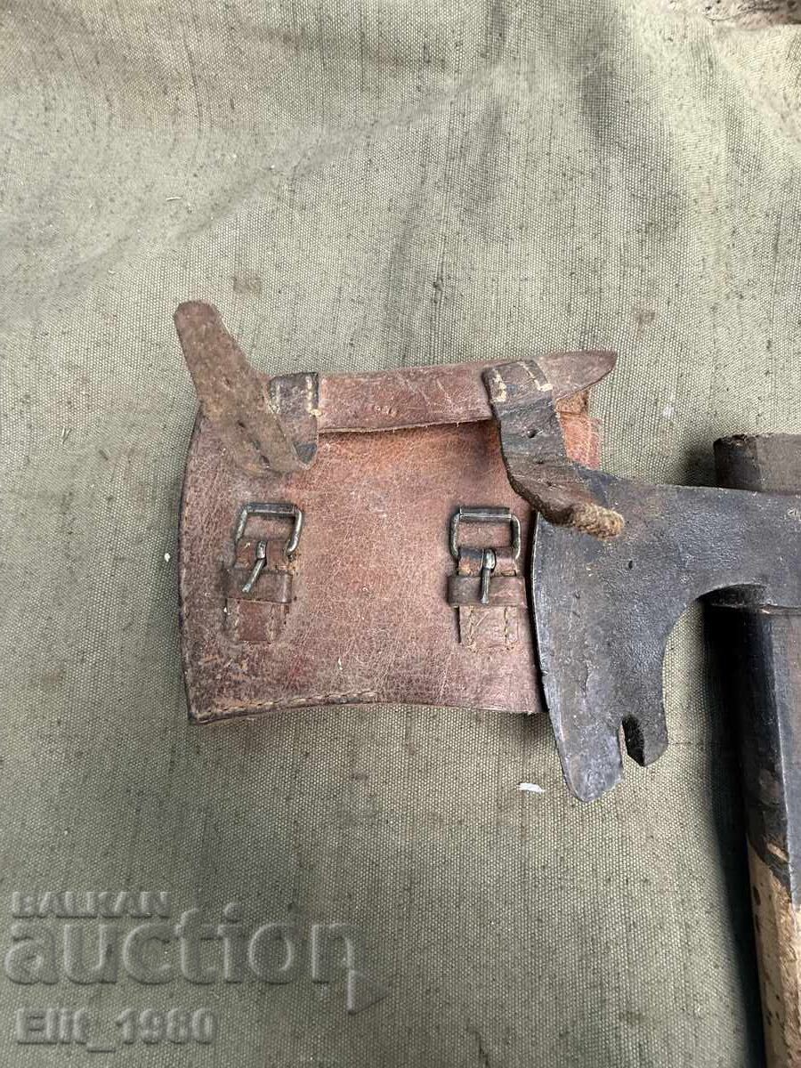 Soldier's hatchet - 5