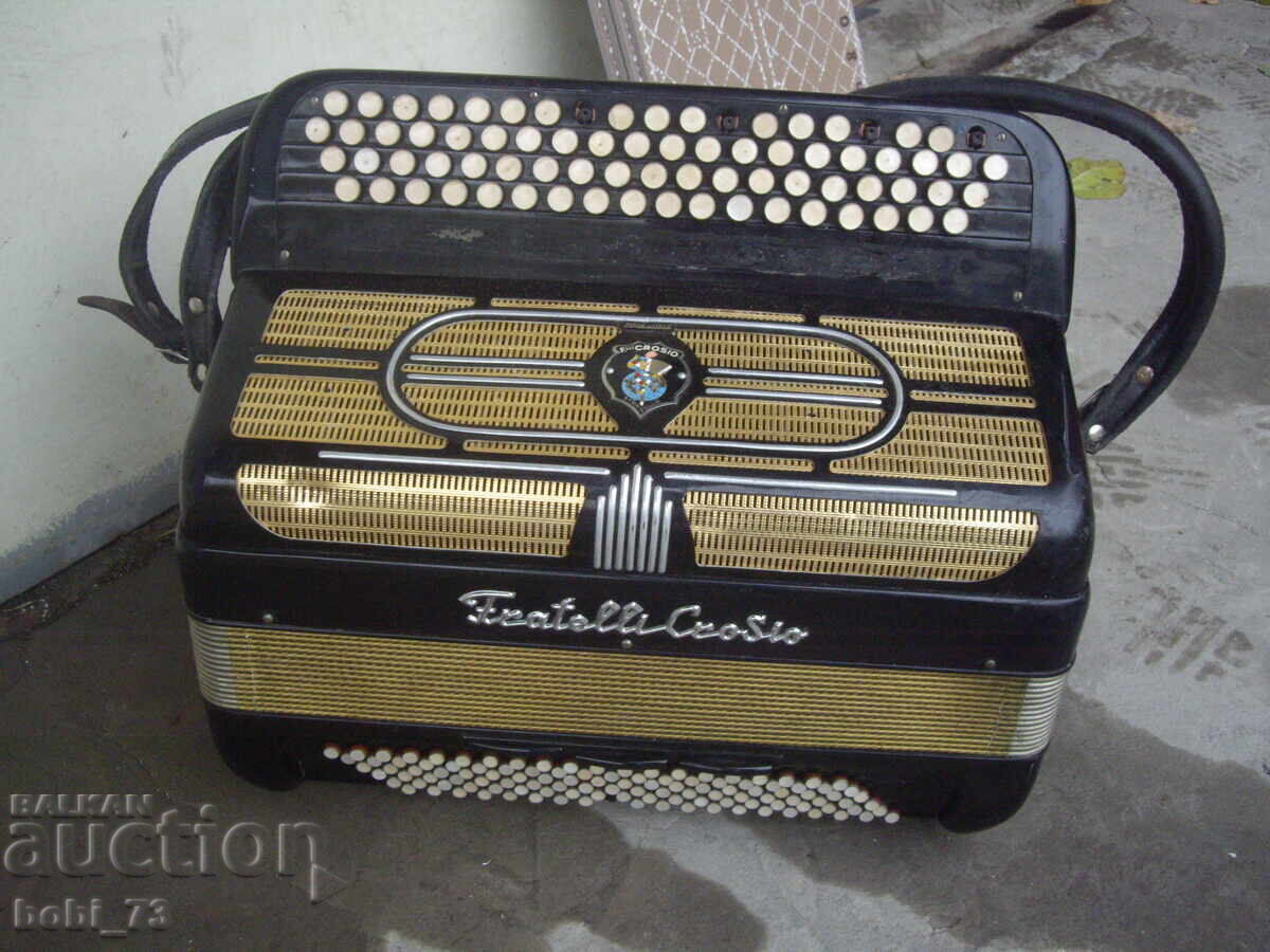 Old Italian Accordion Old Italian Accordion
