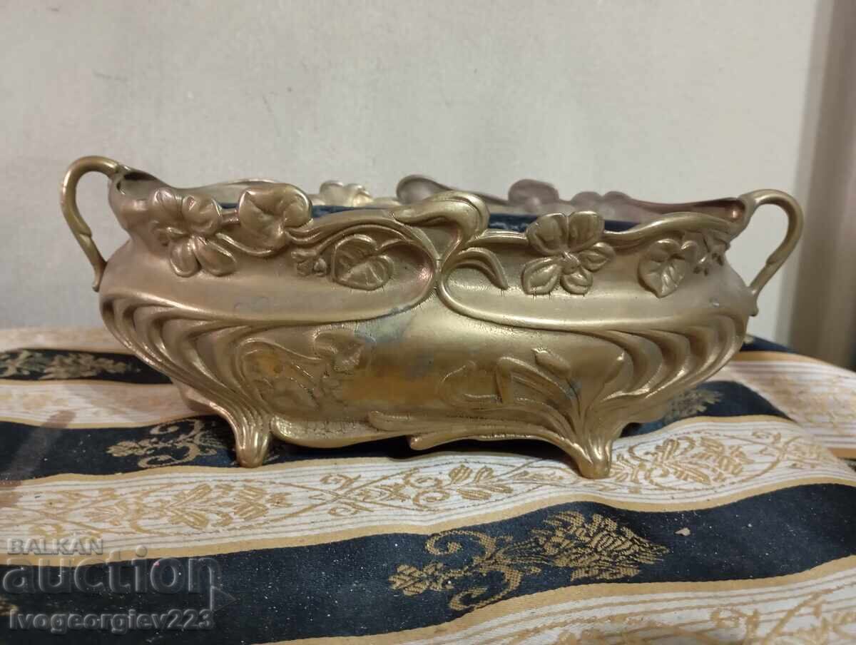 барокова жардиниера барокова жардиниера