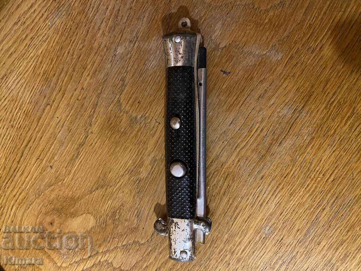 Старо сгъваемо ножче/гребен, произв. в Хонконг