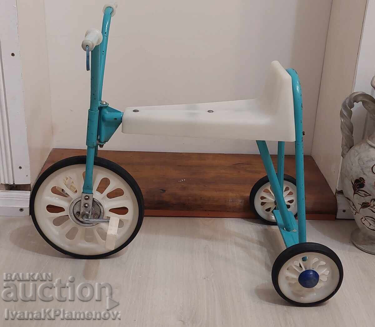 Ποδήλατο παιδικό σοσιαλιστικής εποχής για συλλέκτες