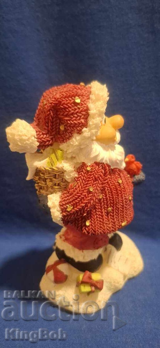 FIGURINĂ VINTAGE "MOȘ CRĂCIUN BEÂND LAPTE CU CACAO" FIGURINĂ VINTAGE "MOȘ CRĂCIUN BEÂND LAPTE CU CACAO"