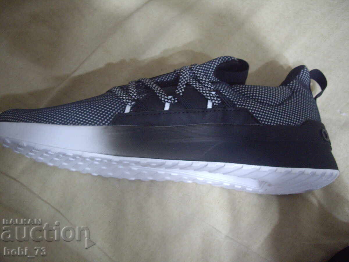 Brand new, original Adidas sneakers - 6 Brand new, original Adidas sneakers - 6