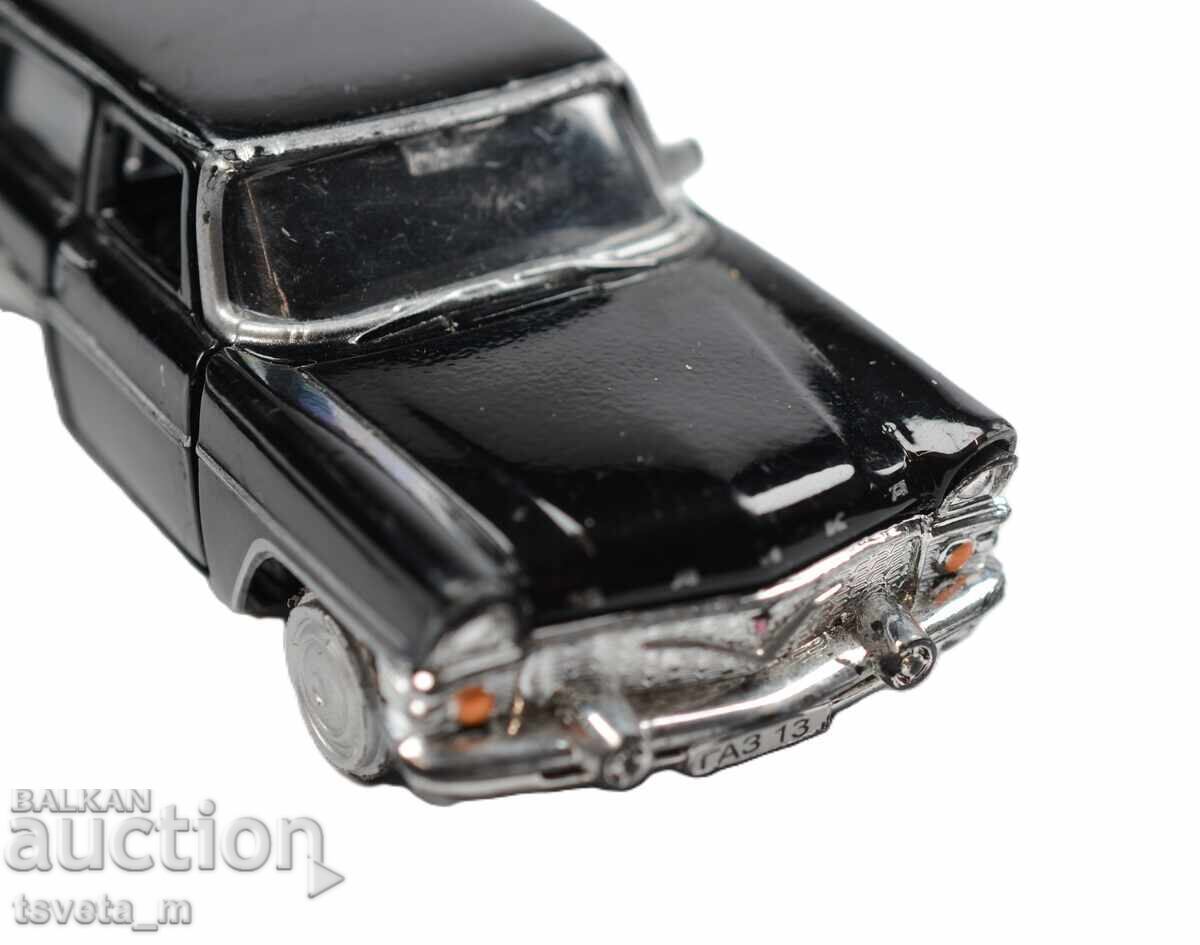 Παράδοση AUTOTIME Μεταλλικό αυτοκίνητο GAZ 13 CHΑΙΚΑ 1:43