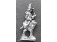 Фигура, войник: Оловен войник.