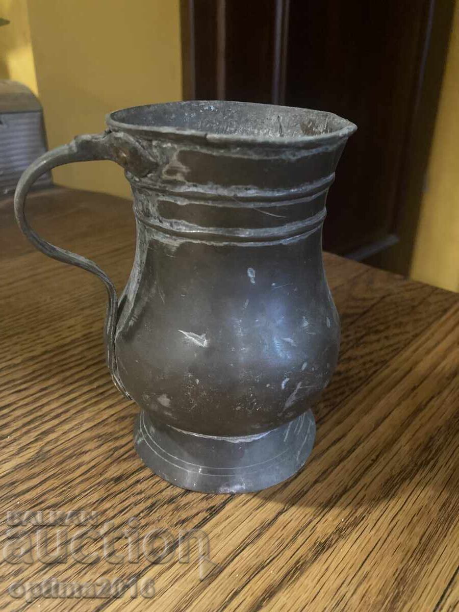 Căniță din alamă cu preț 28.00 BGN | € 14.32