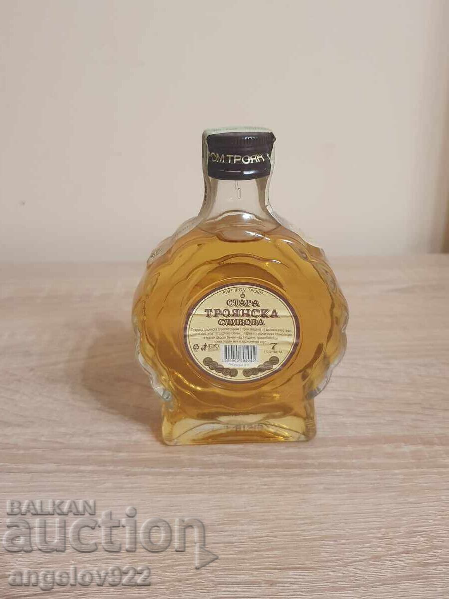 Auction  Old Troyan Plum Brandy 200 ml