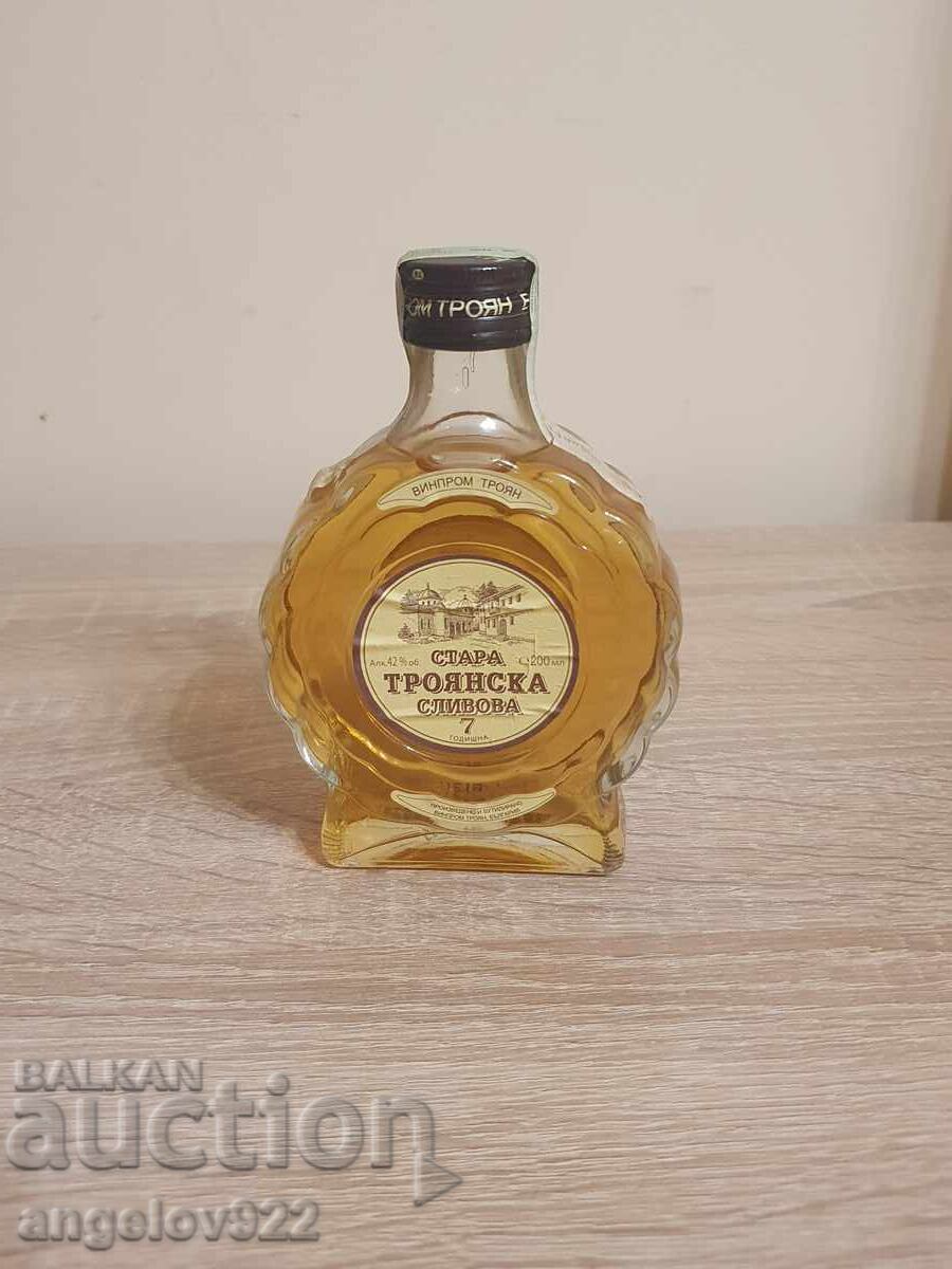 Old Troyan Plum Brandy 200 ml