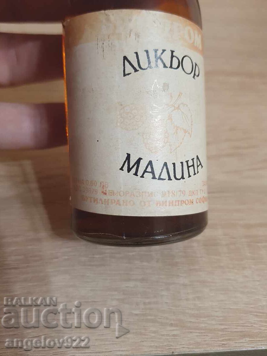 Raspberry Liqueur 100 ml - 6 Raspberry Liqueur 100 ml - 6