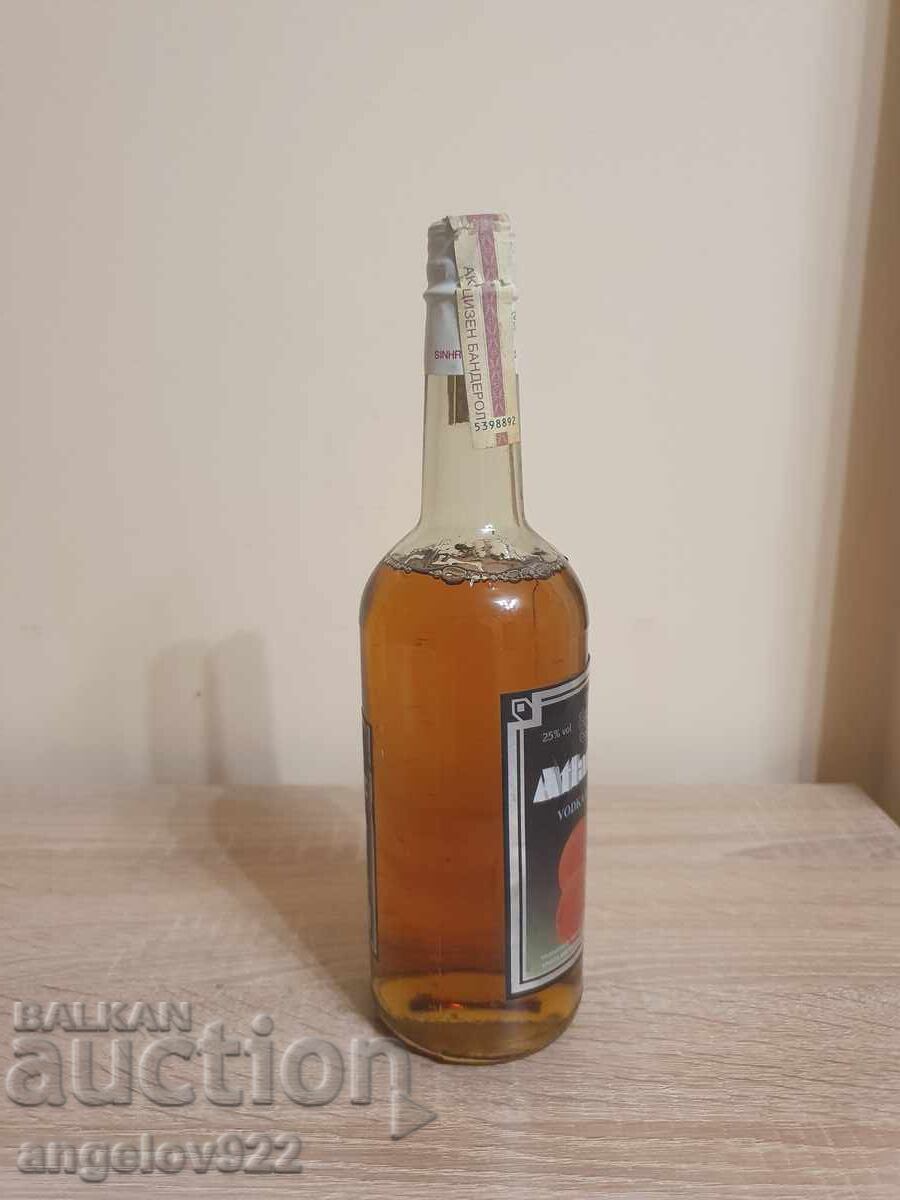 Βότκα Atlantic 0.750 l. Παραγωγή 1995 με τιμή 0.25 BGN | € 0.13