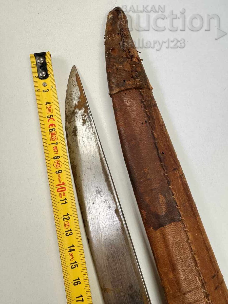 Yatagan knife with leather, silver, niello, engravings with price 609.00 BGN | € 311.38 Yatagan knife with leather, silver, niello, engravings with price 609.00 BGN | € 311.38