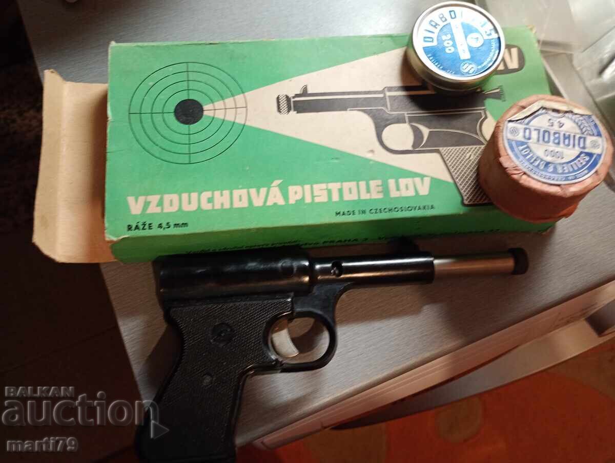 Pistol cu aer comprimat lov