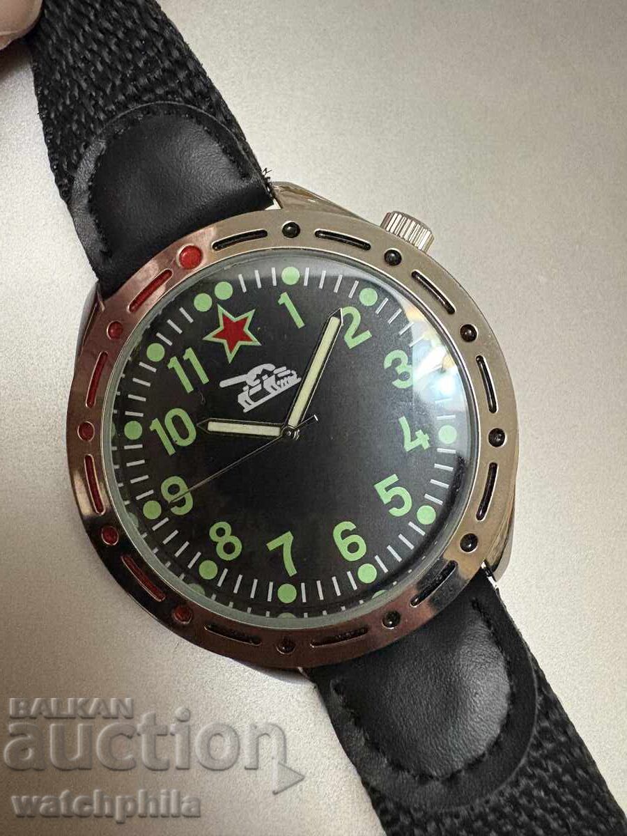Russian Tank men's watch. UNC excellent condition Russian Tank men's watch. UNC excellent condition