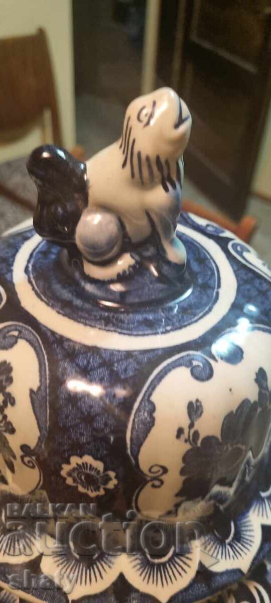 Porcelain vessel. Unique with price 120.00 BGN | € 61.36 Porcelain vessel. Unique with price 120.00 BGN | € 61.36