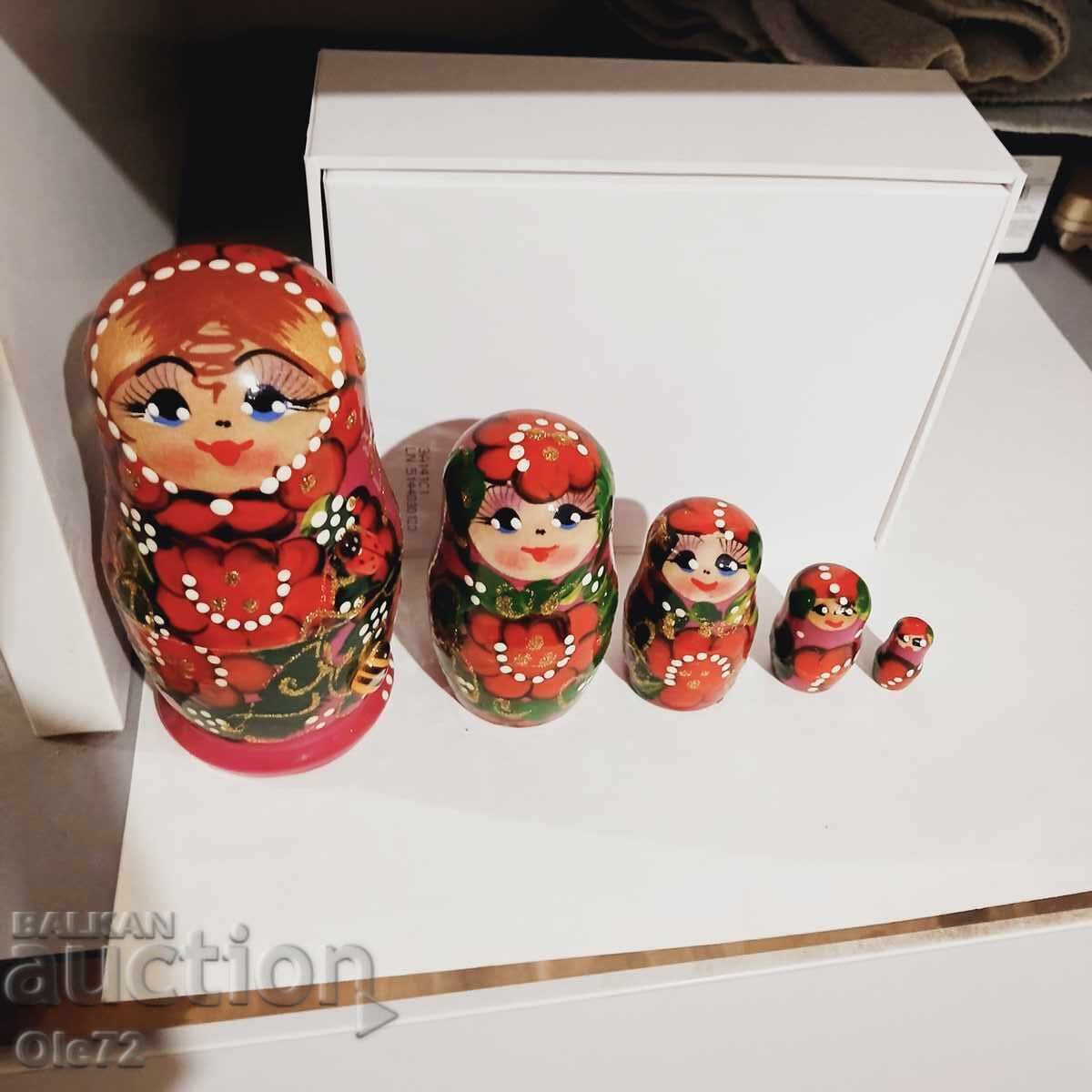 Delivery of 5-piece Matryoshka Doll