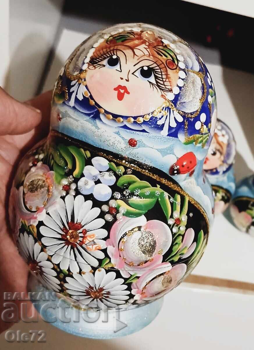 Delivery of Matryoshka doll set of 10 Delivery of Matryoshka doll set of 10