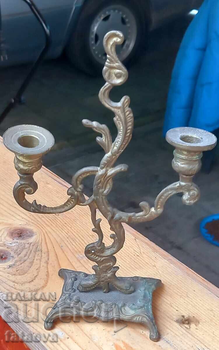 Παλιό μπρούτζινο κηροπήγιο