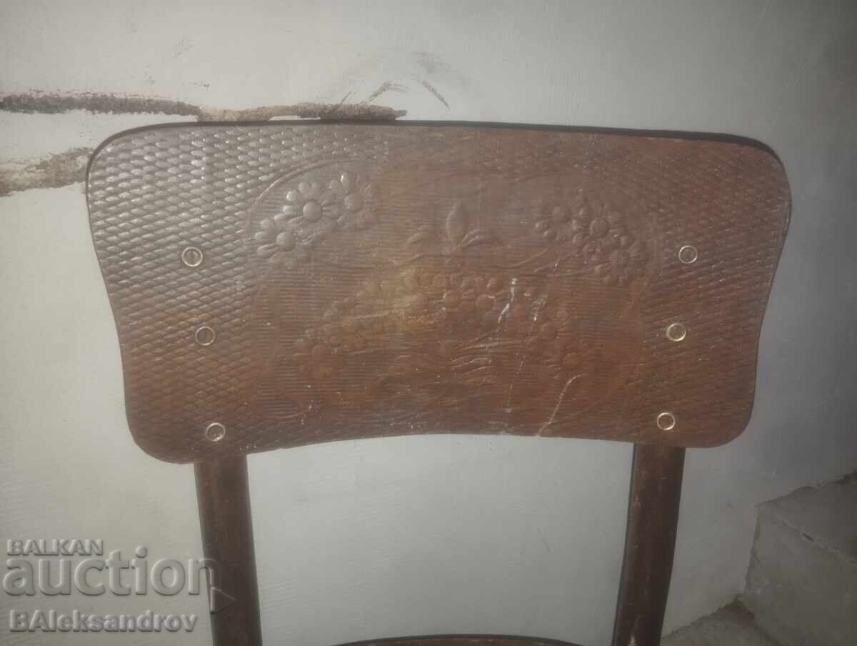 Auction  Viennese chair