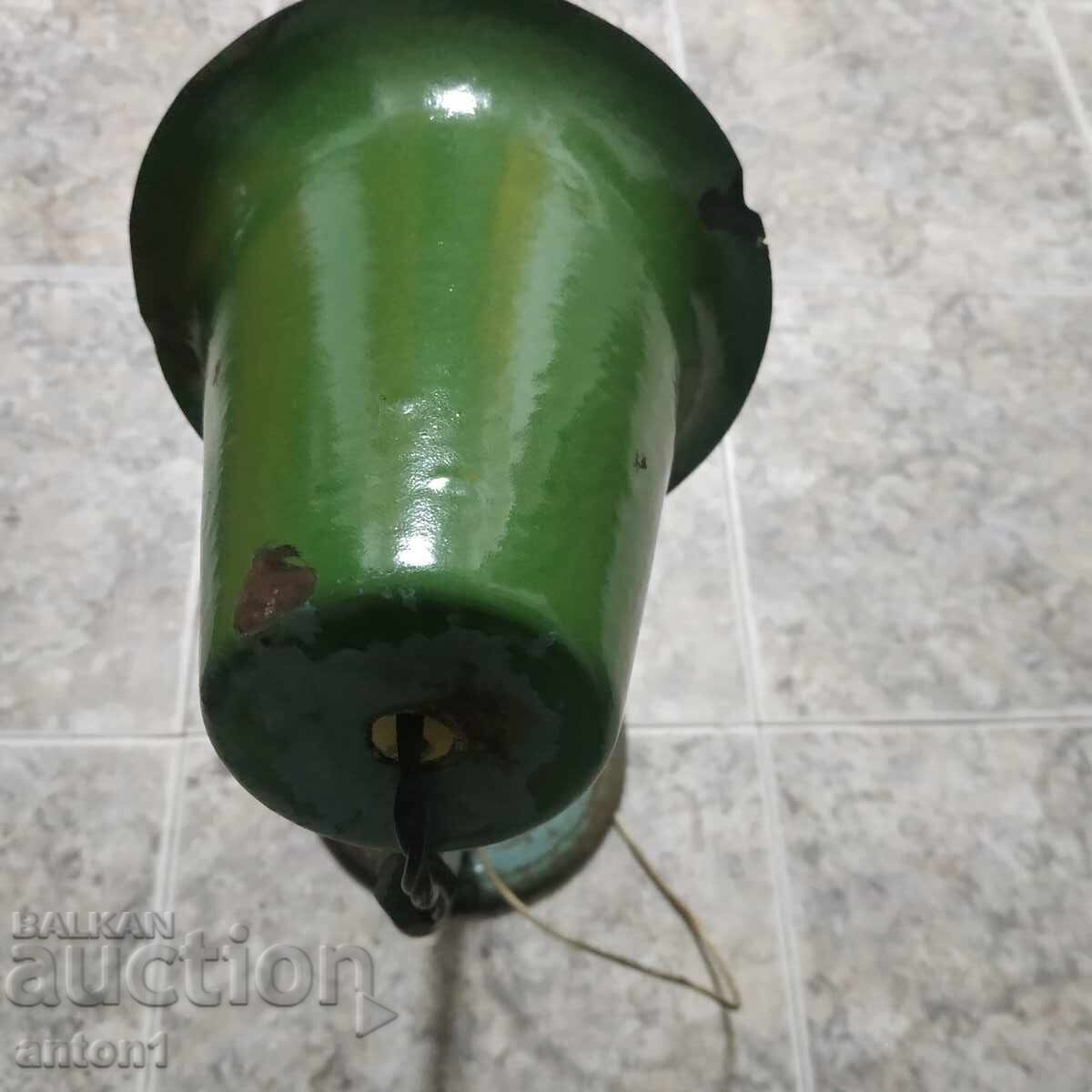 Λάμπα με τιμή 25.00 BGN | € 12.78