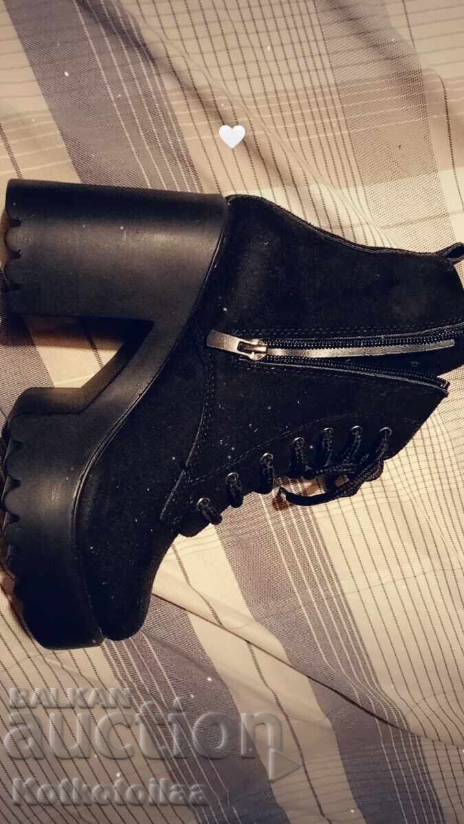 Black boots (brand new) with price 45.00 BGN | € 23.01