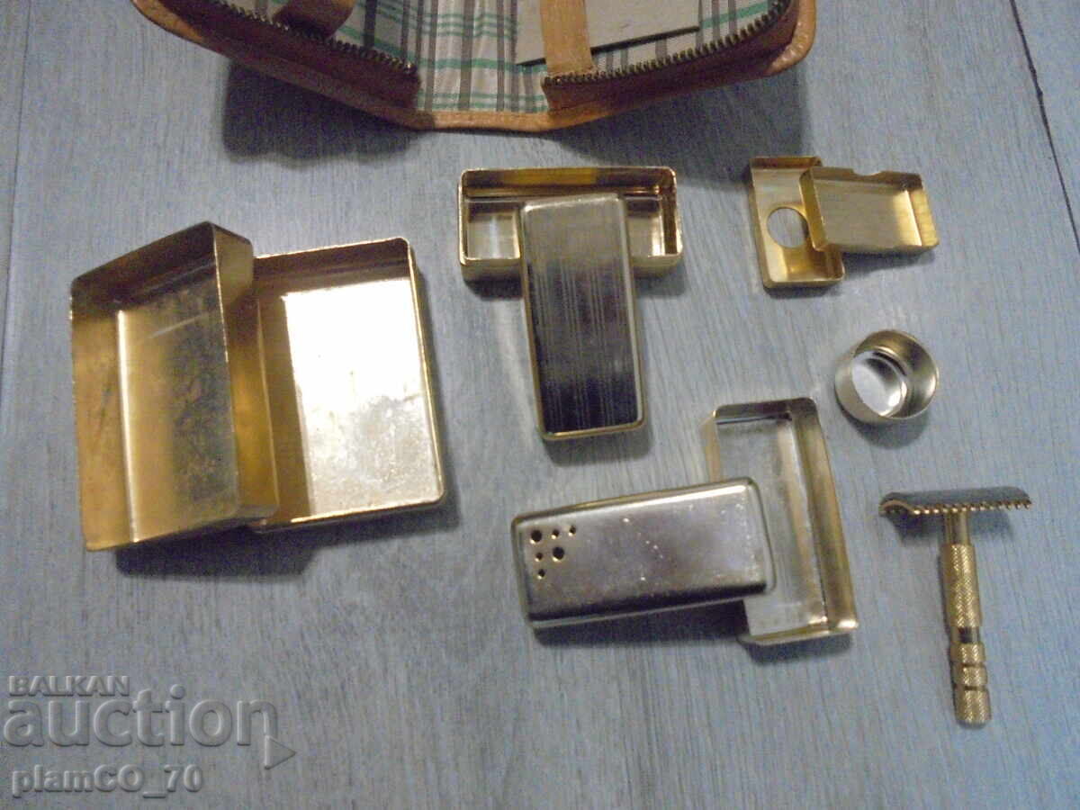 Δημοπρασία №*8378 Παλιό vintage σετ ξυρίσματος