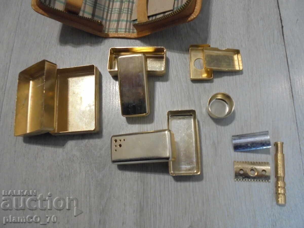 Παράδοση №*8378 Παλιό vintage σετ ξυρίσματος