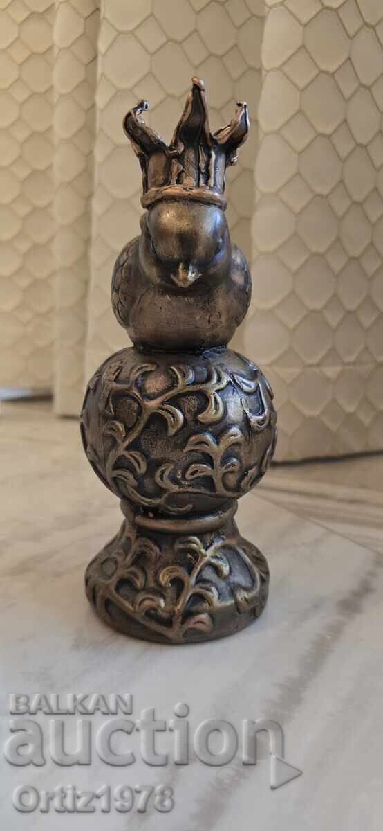 Μεγάλο κοτόπουλο με κορώνα – κεραμικό με τιμή 40.00 BGN | € 20.45 Μεγάλο κοτόπουλο με κορώνα – κεραμικό με τιμή 40.00 BGN | € 20.45