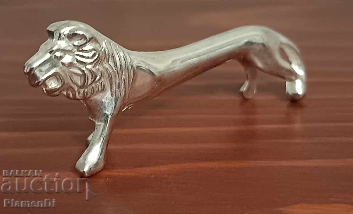 Винтидж поставка за ножове"Лъв" с цена 25.00 лв. | € 12.78