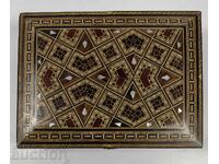 CUTIE DE BIJUTERII MARE, LUXOASĂ, CU INCRUSTAȚII DE SIDEF