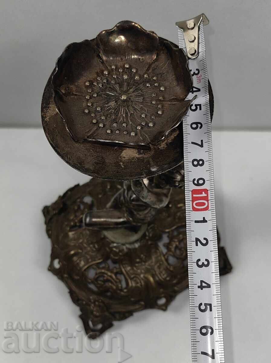 ГОЛЯМ КРАСИВ МЕТАЛЕН СВЕЩНИК В СТИЛ СЕЦЕСИОН ГОЛА ЖЕНА с цена € 33.23 | 64.99 лв.