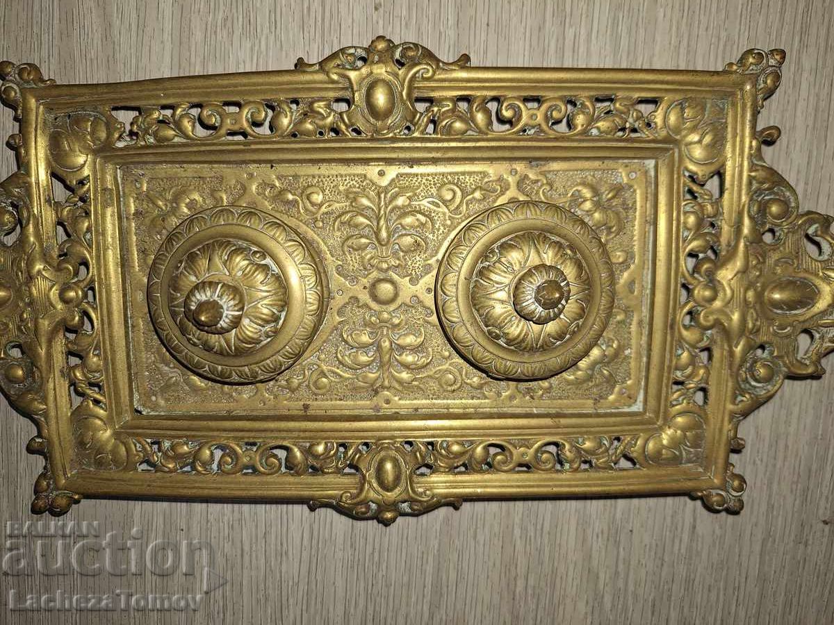 Auction Beautiful inkwell bronze ornaments France excellent condition Auction Beautiful inkwell bronze ornaments France excellent condition