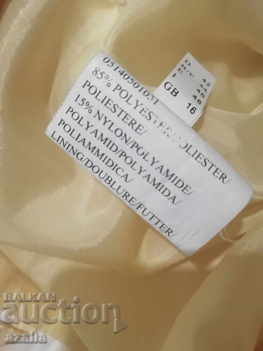 Delivery of Women's slipper