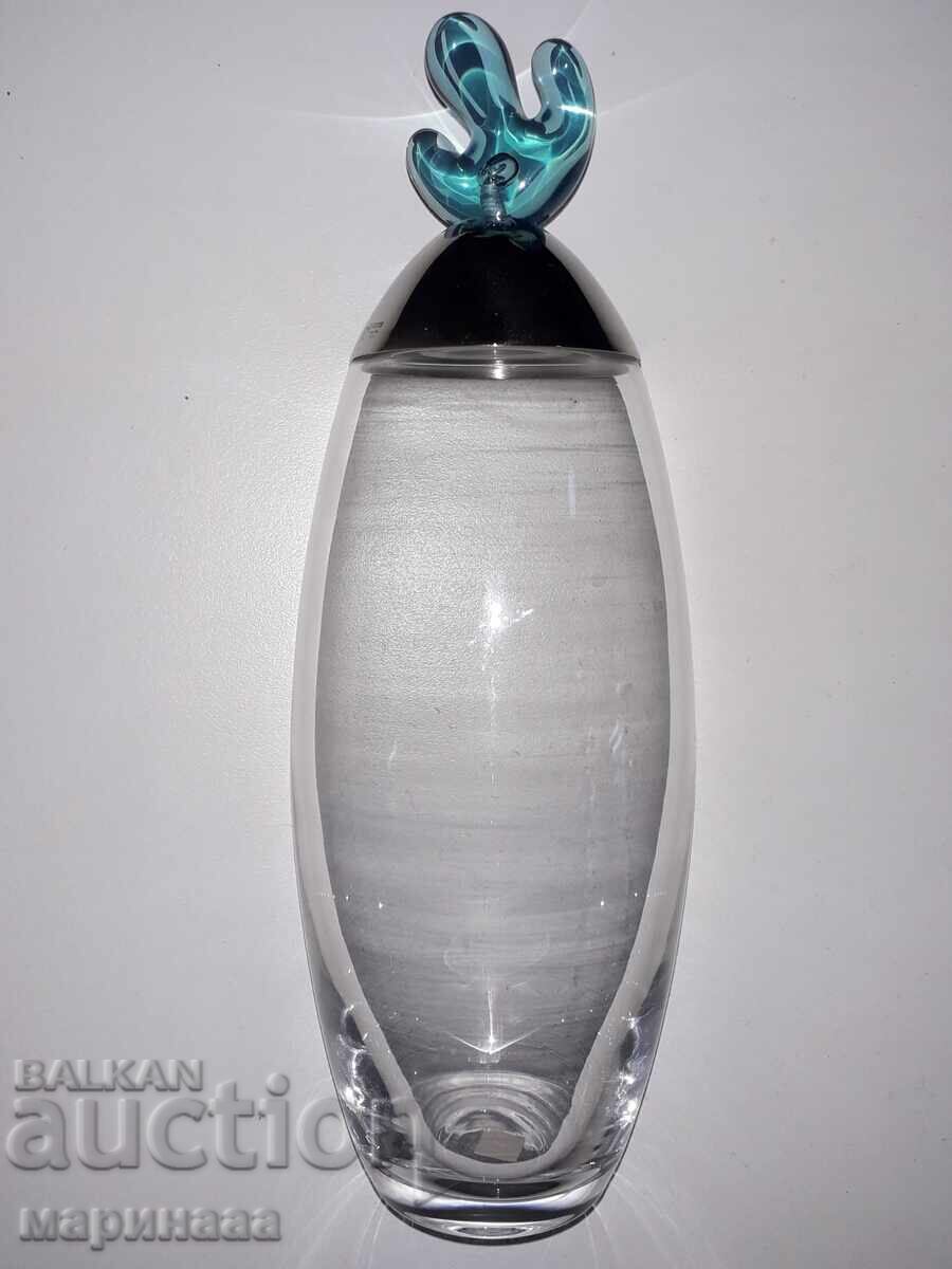 NEW BOTTLE. CRYSTAL GLASS. ITALY NEW BOTTLE. CRYSTAL GLASS. ITALY