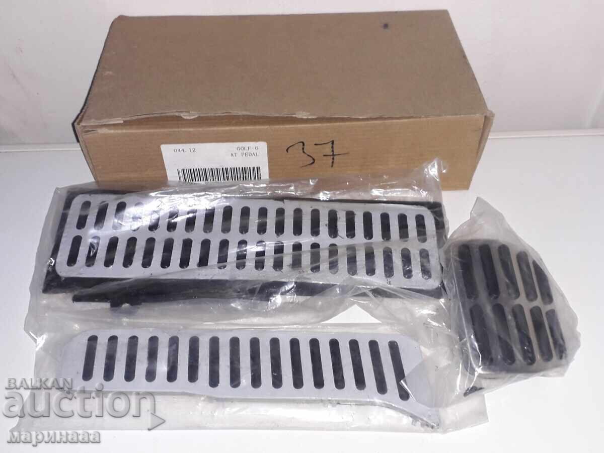 SET PLĂCUȚE PENTRU PEDALE WV GOLF 6 SET PLĂCUȚE PENTRU PEDALE WV GOLF 6
