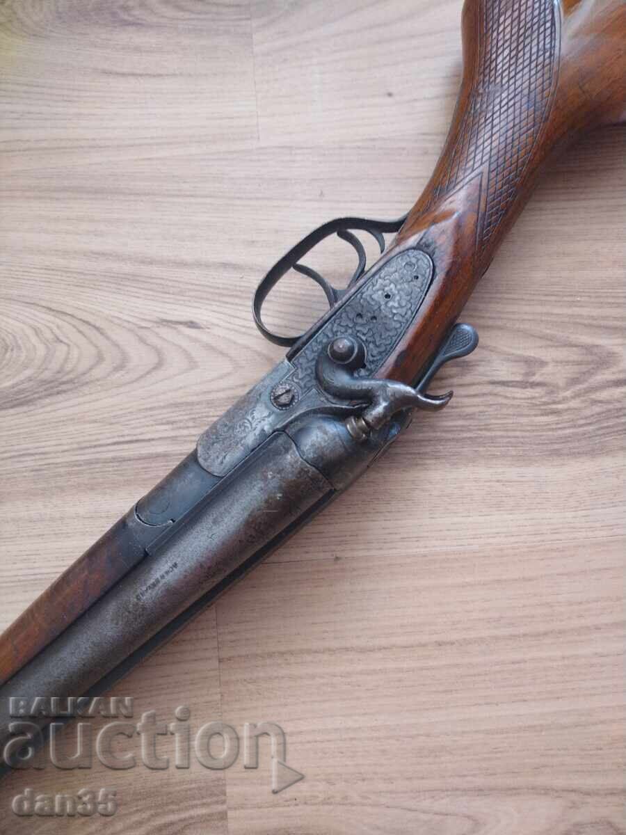 OLD DOUBLE-BARRELED SHOTGUN 16 GAUGE - 7 OLD DOUBLE-BARRELED SHOTGUN 16 GAUGE - 7