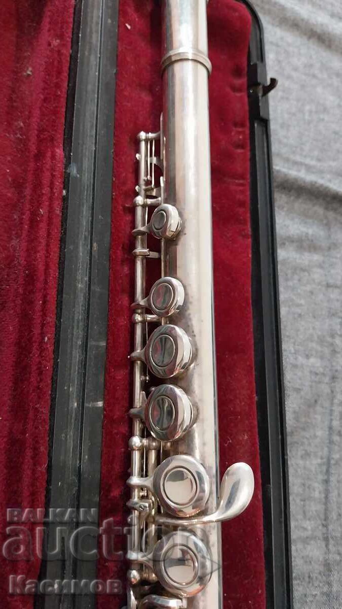 Almost New Branded Silver-Plated Flute "YAMAHA" Made in Japan - 8