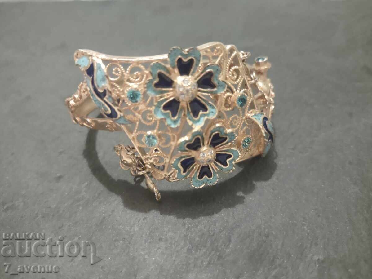 Гривна с емайл, медальона е в друг аукцион 21.11.2025 - 6