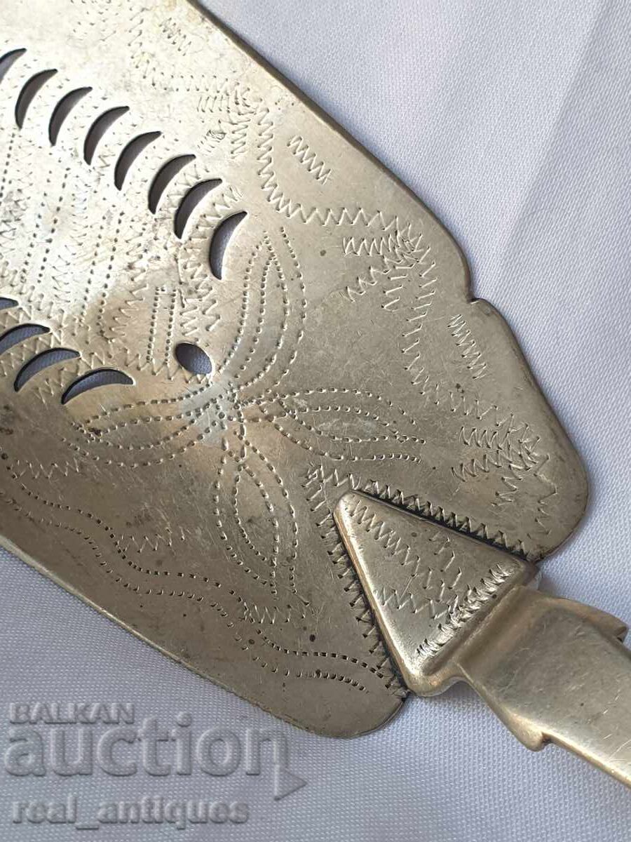 Licitație Paletă pentru servire