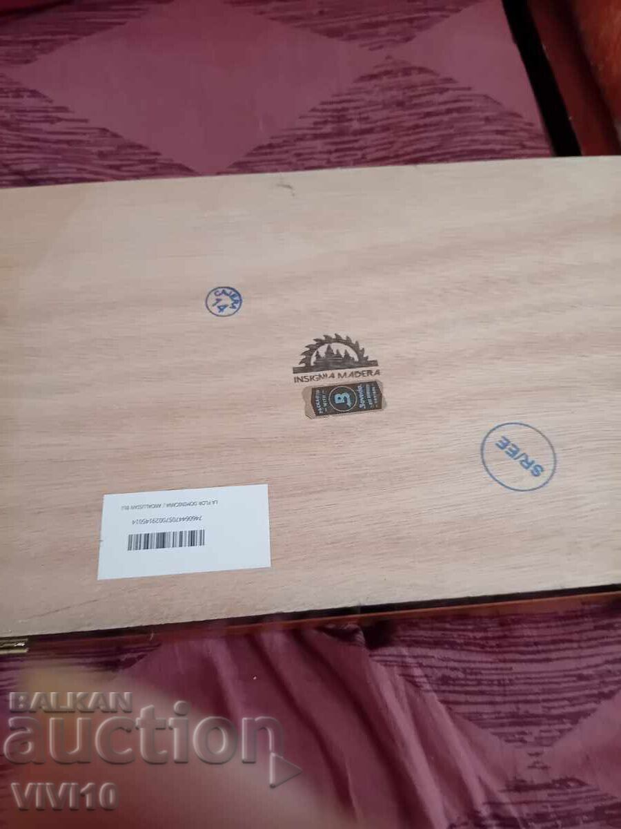 Licitație Cutie de trabucuri, goală