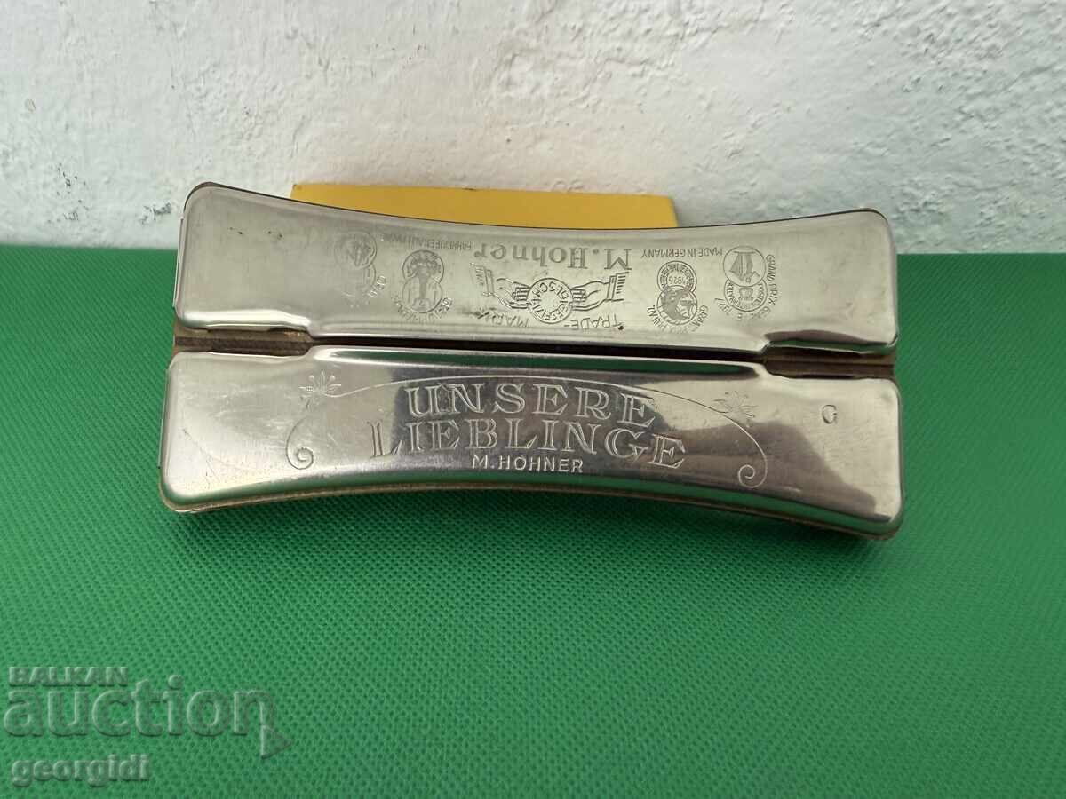 Armonică Hohner Unsere Lieblinge 80-găuri. Nr. 7630 cu preț 115.00 BGN | € 58.80