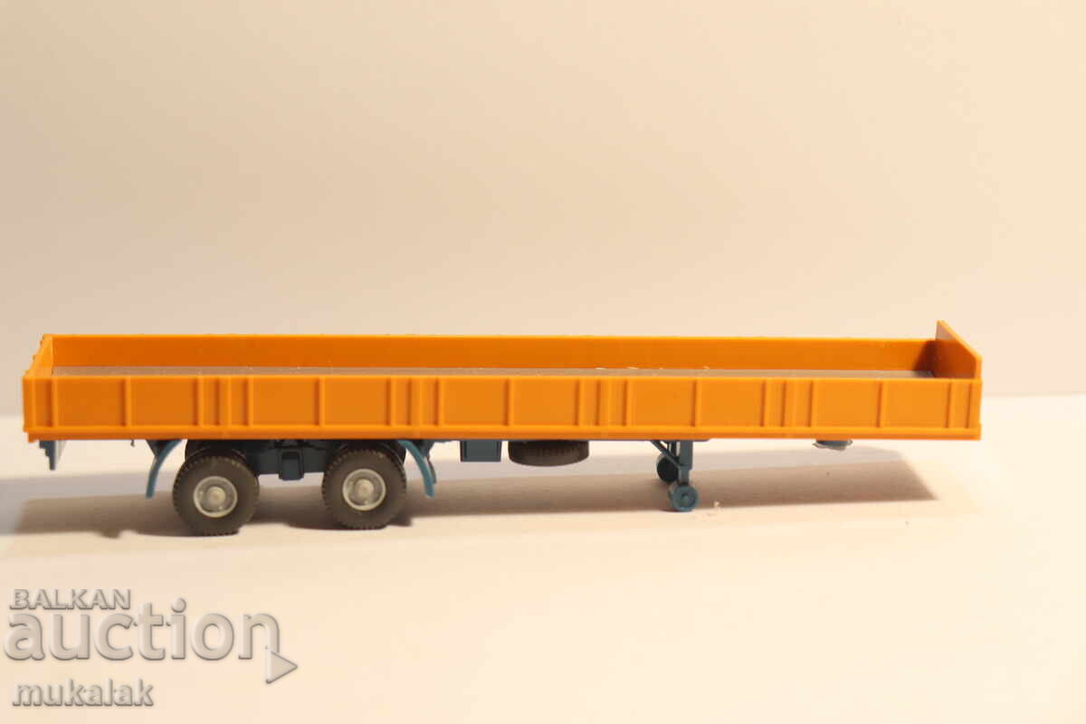 Delivery of Wiking H0 1/87 Remarque Truck Model Delivery of Wiking H0 1/87 Remarque Truck Model