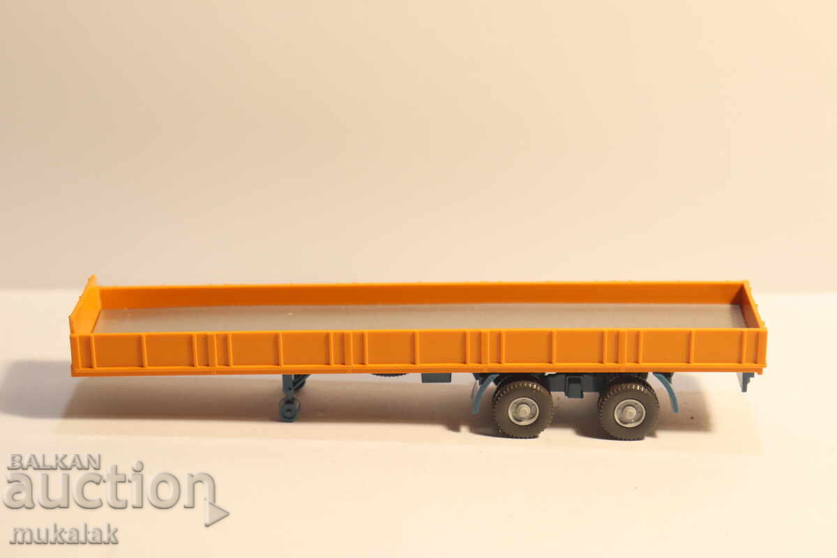 Wiking H0 1/87 Remarque Truck Model Wiking H0 1/87 Remarque Truck Model