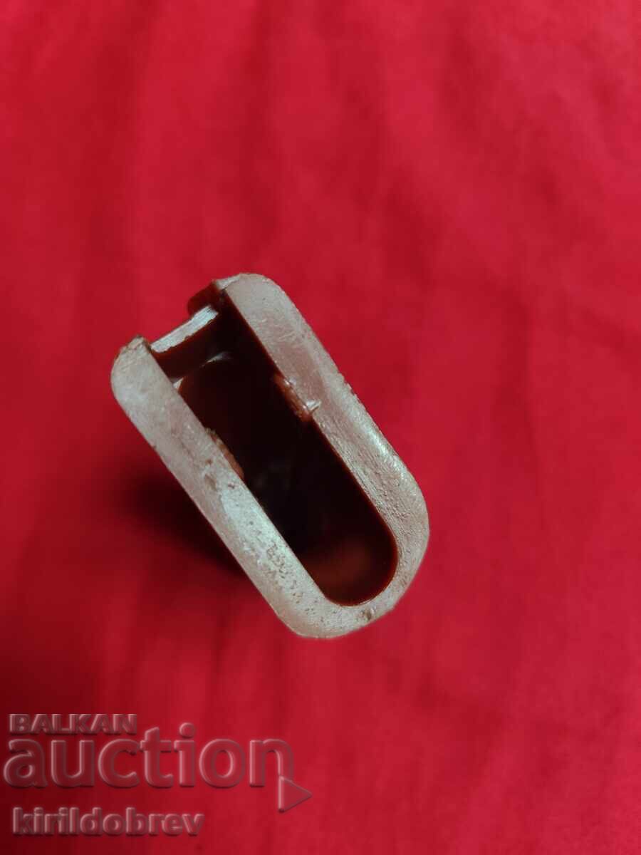 Mânere pentru AK 47 cu preț 25.00 BGN | € 12.78