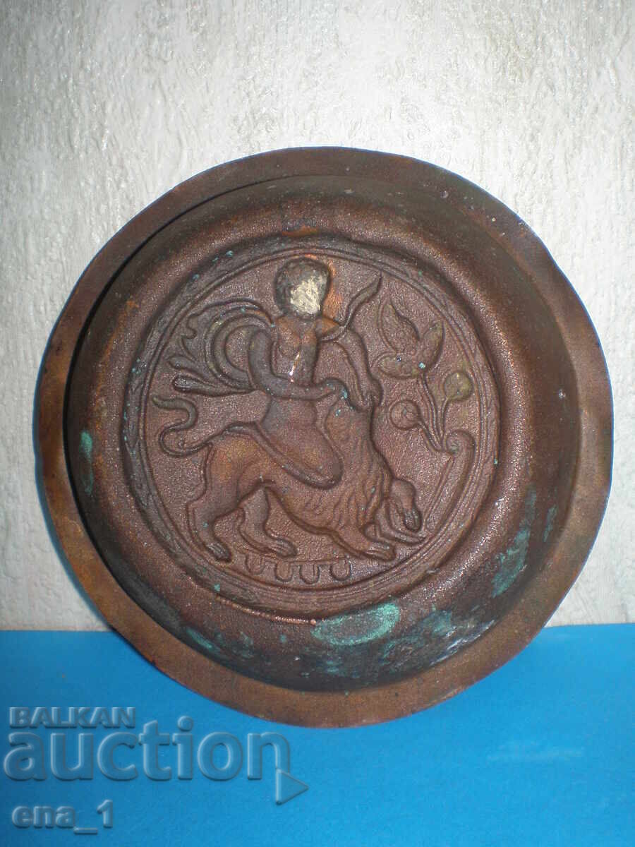 Tavă de epocă Renaștere, lucrată manual din cupru, gravată - secolul 19 - 5